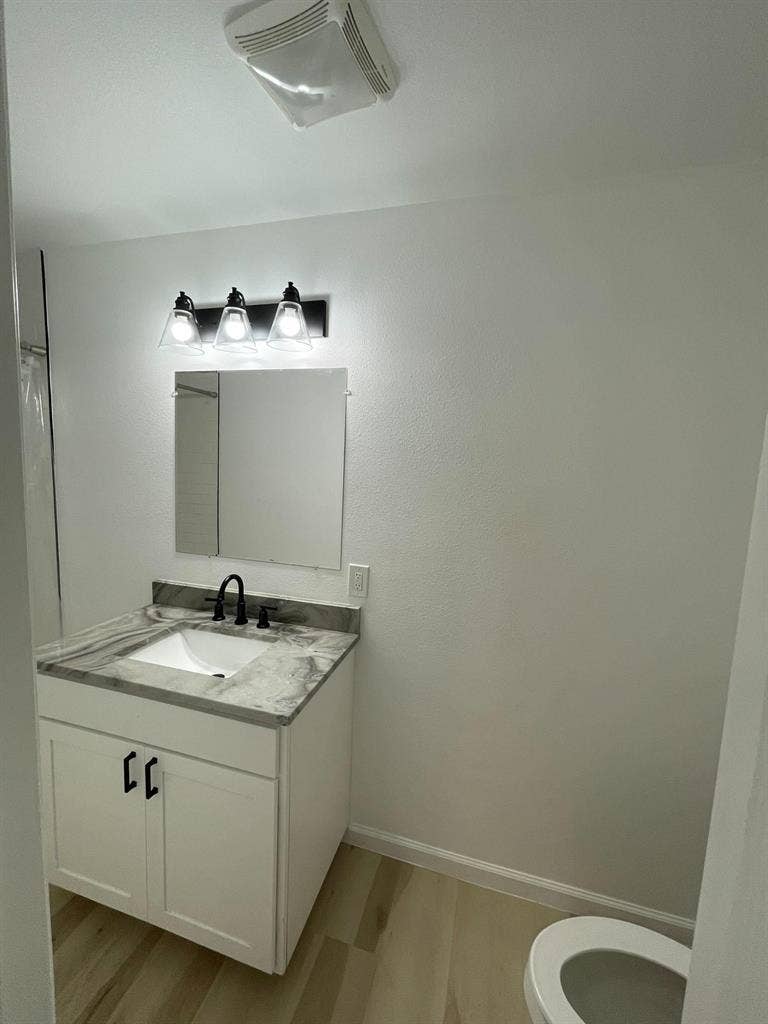 4 BR in Austin