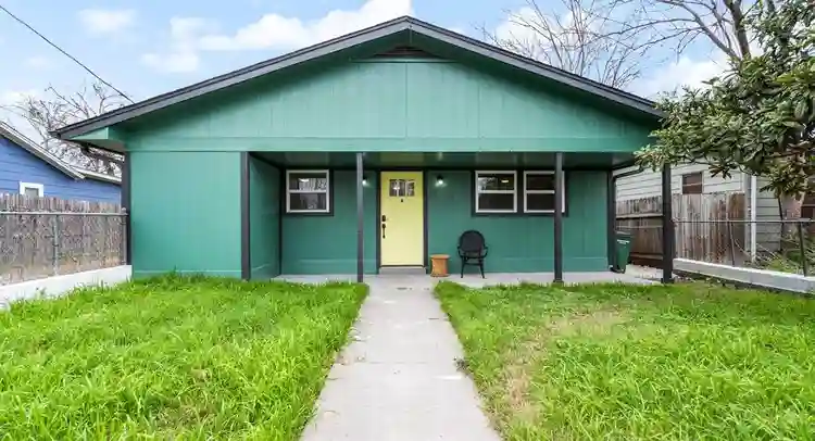4 BR in Austin