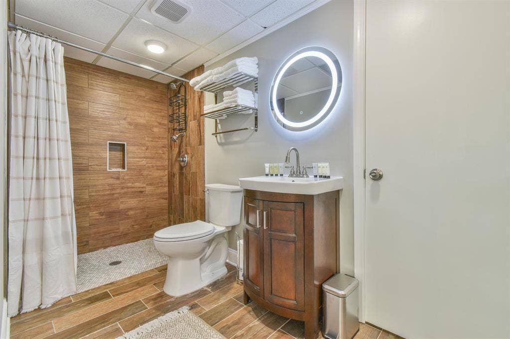 5 BR in Jonesboro