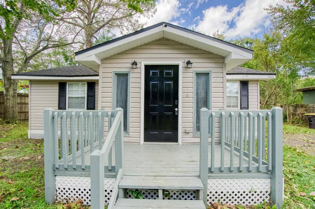 6 BR in Jacksonville