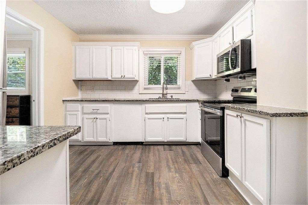 7 BR in Decatur