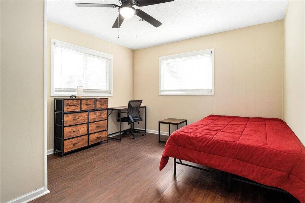 7 BR in Decatur
