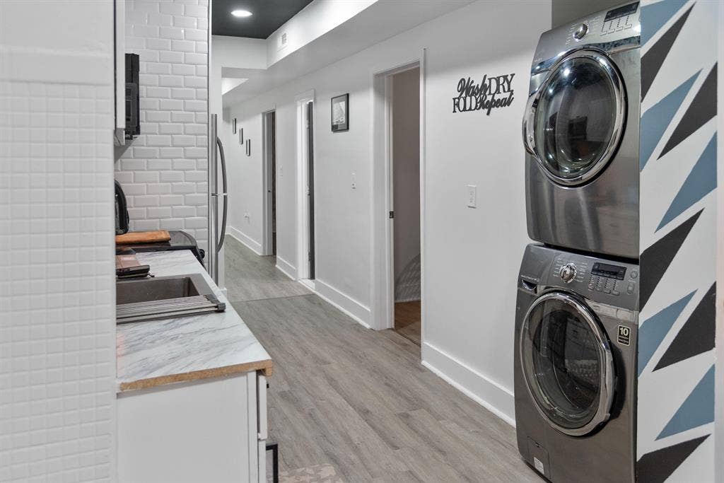 8 BR in Baltimore