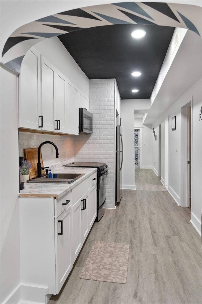 8 BR in Baltimore