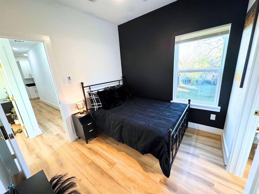 8 BR in Houston