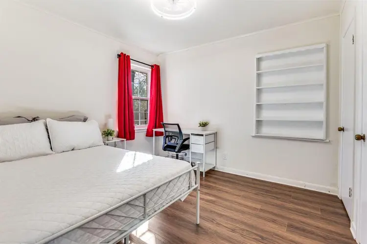 5 BR in Arlington