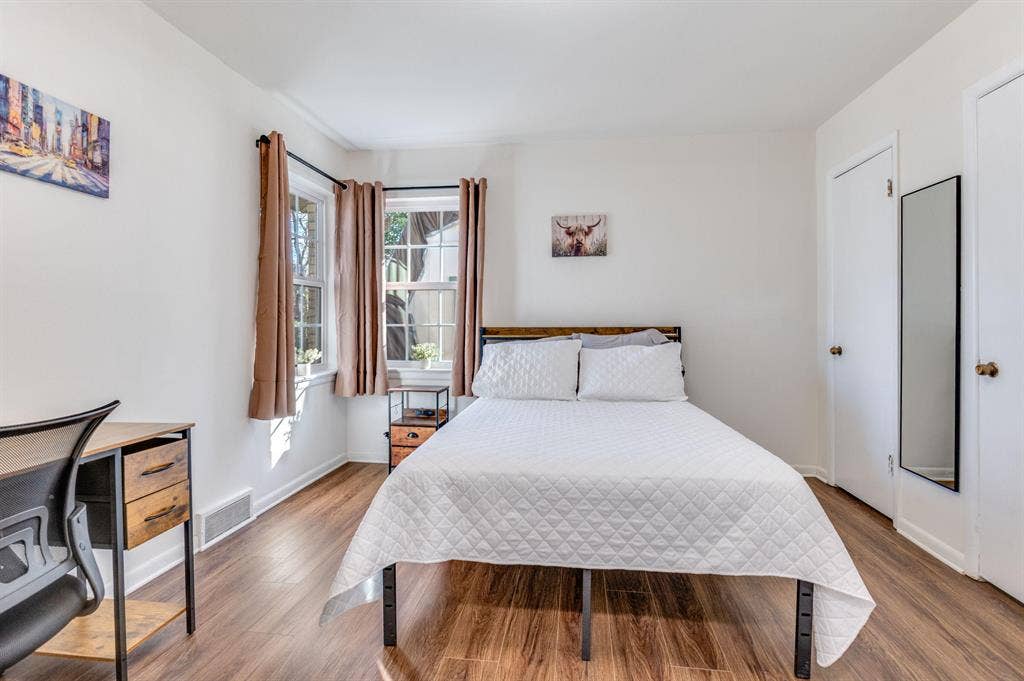 5 BR in Arlington