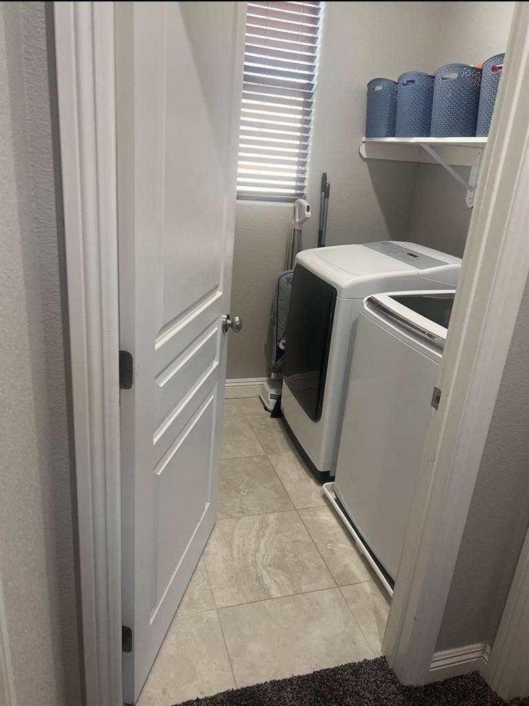 2 BR in Henderson