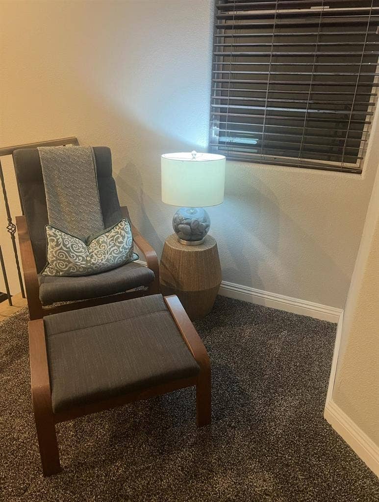 2 BR in Henderson