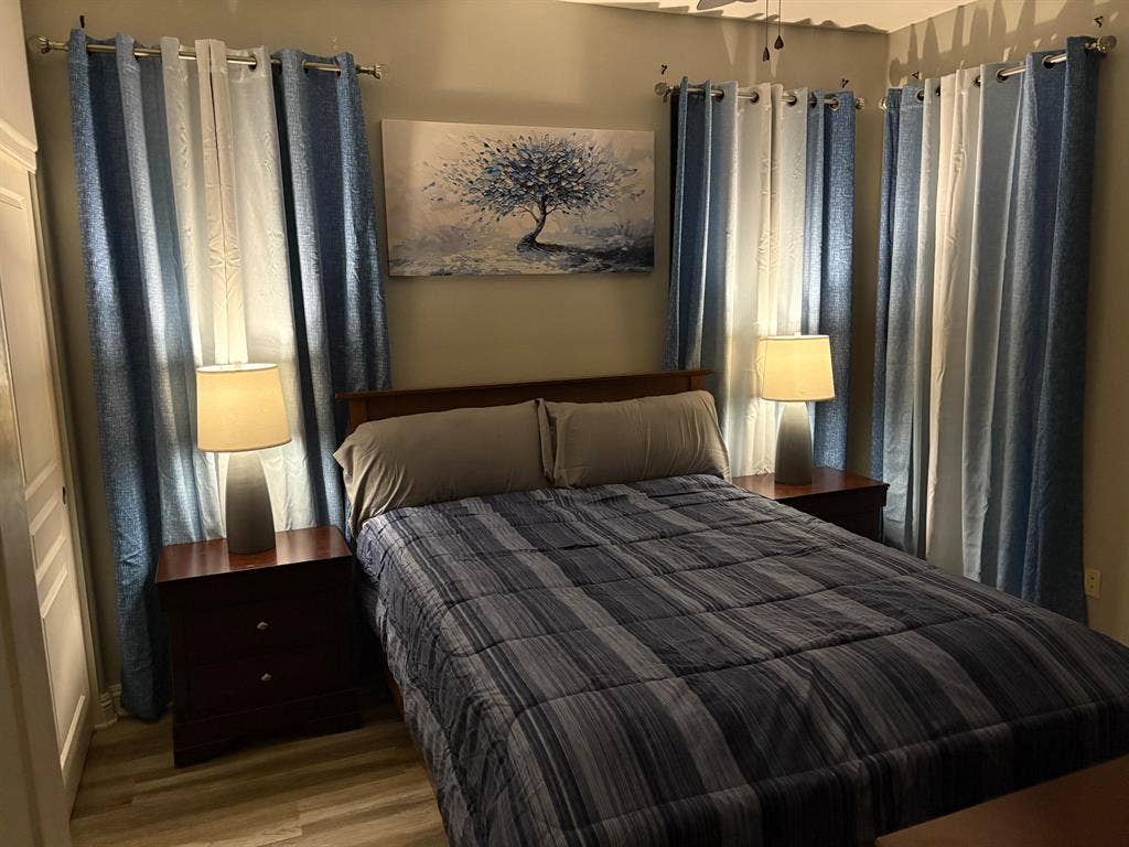 2 BR in Henderson