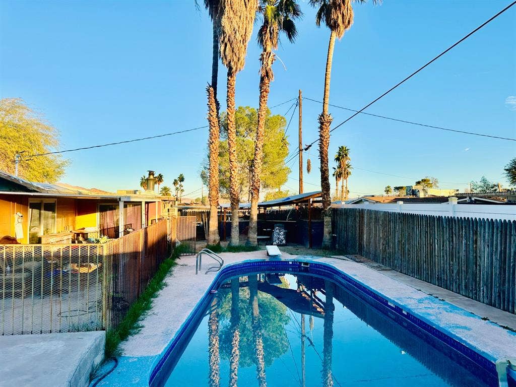 2 BR in Las Vegas