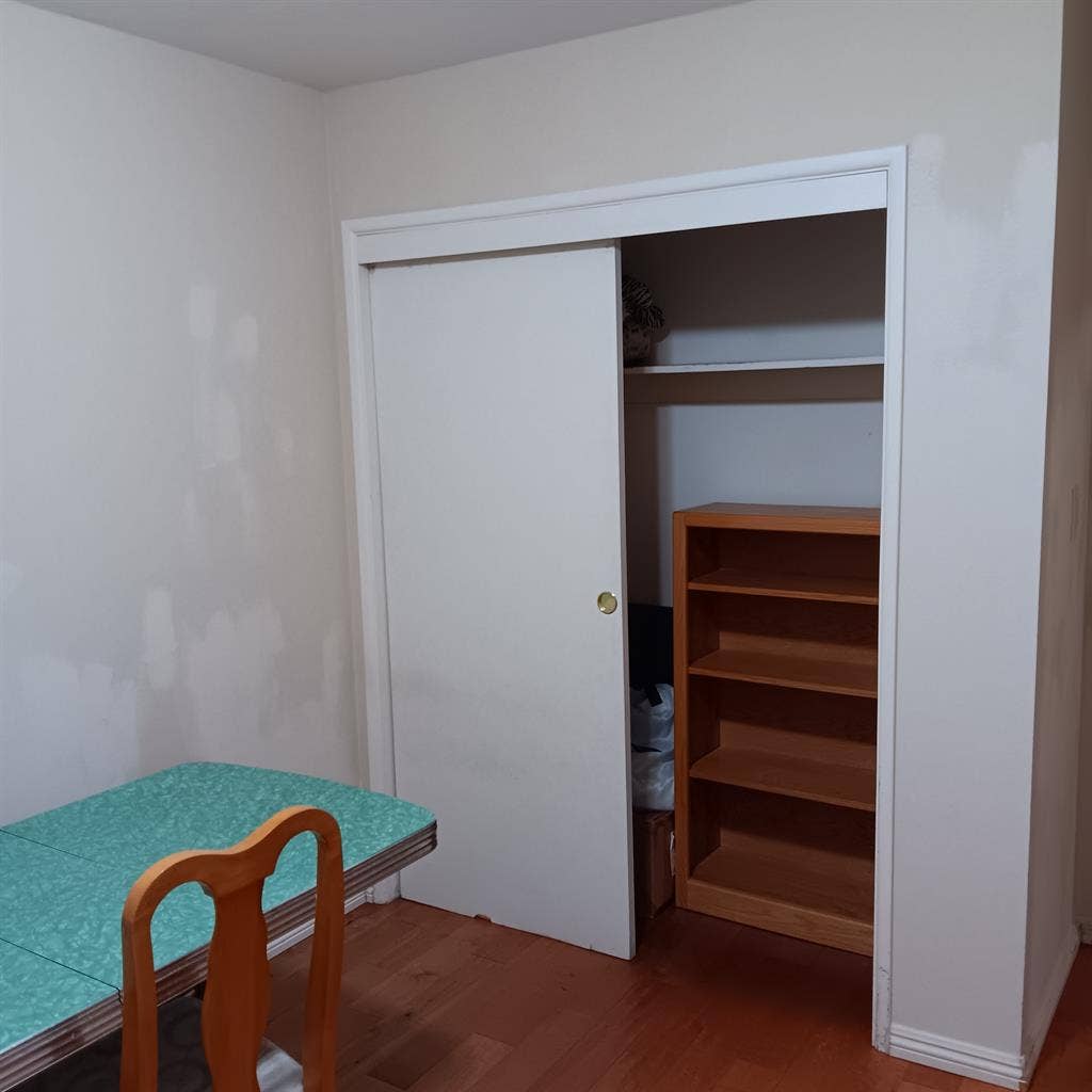 bedroom for rent