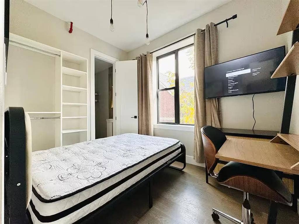 Clean Furnished Room I Bushwick#620