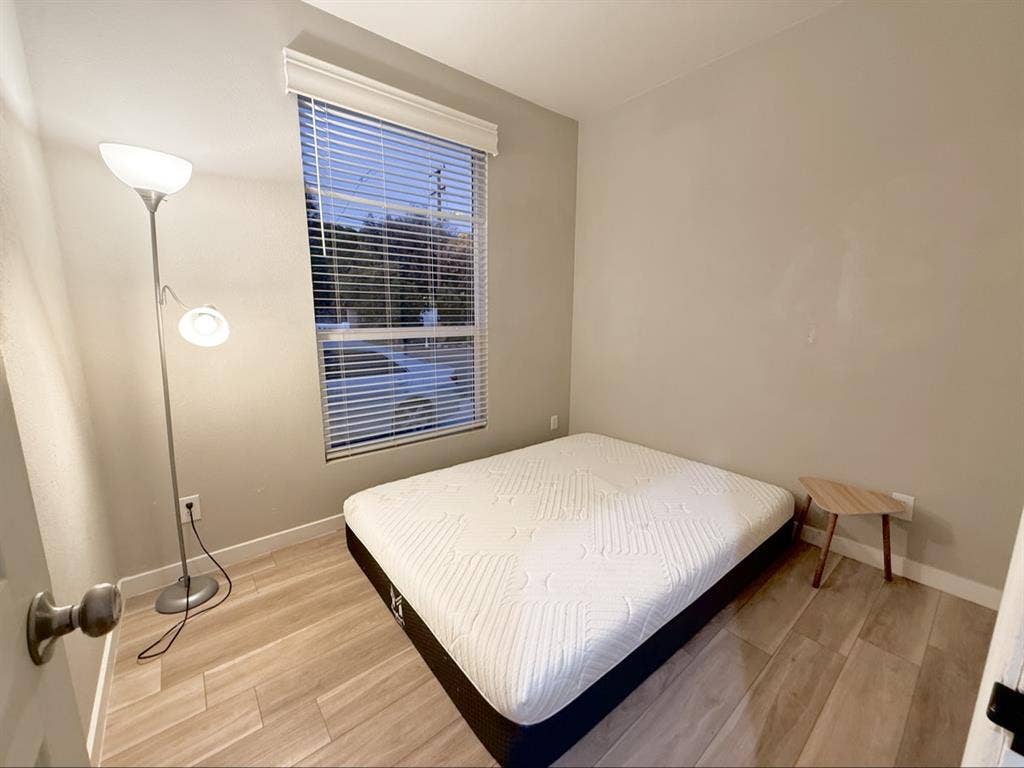 URGENT!! Roommate Needed by Feb 1st