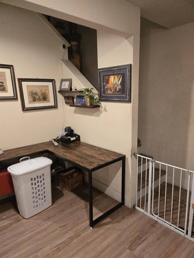 Looking for a roommate in Midtown