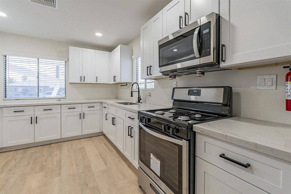 5 BR in Phoenix