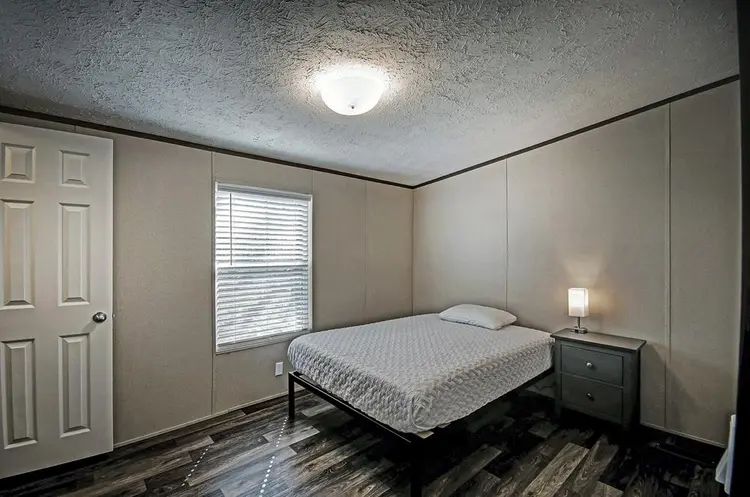 6 BR in Florence
