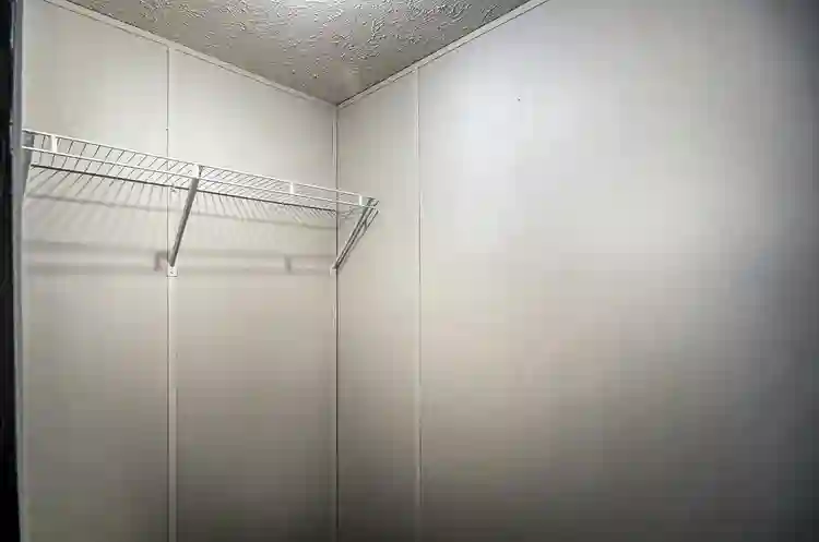 6 BR in Florence