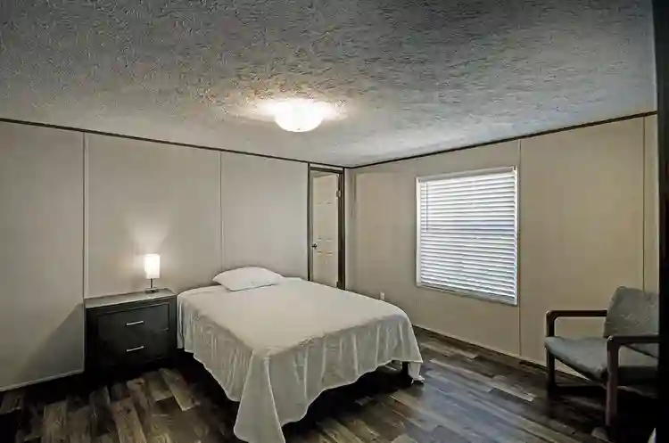6 BR in Florence