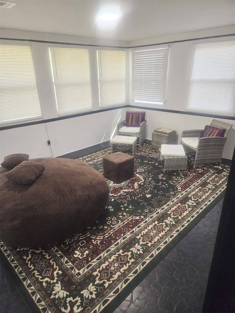 2 BR in East Point
