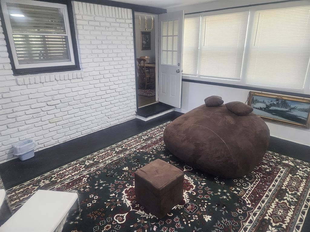 2 BR in East Point