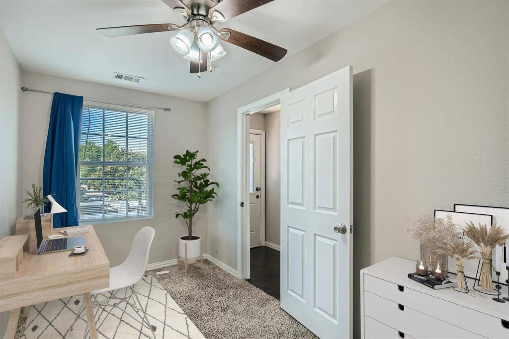 1 BR in Dallas