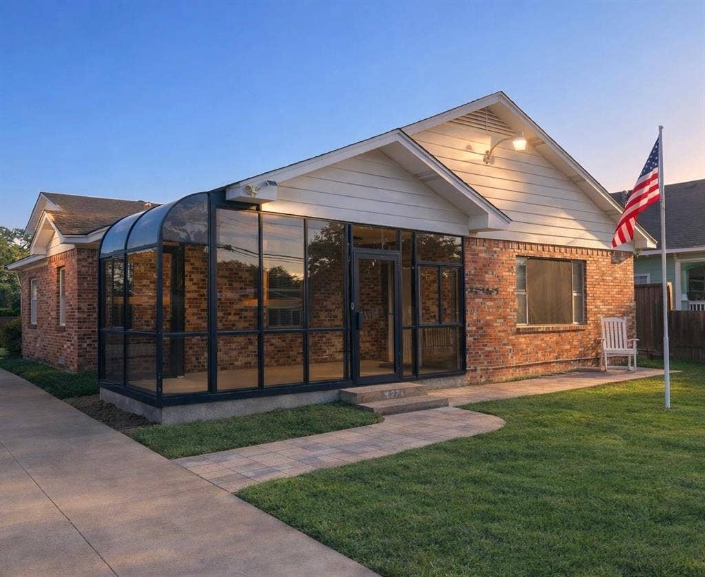 2 BR in Dallas