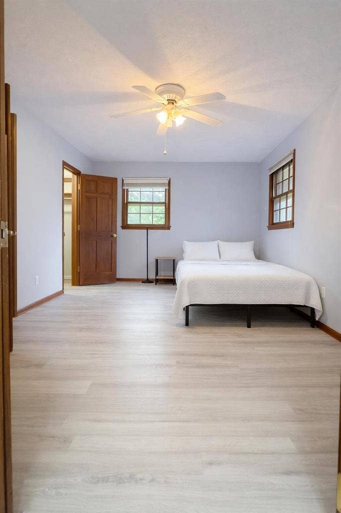 9 BR in Lithia Springs
