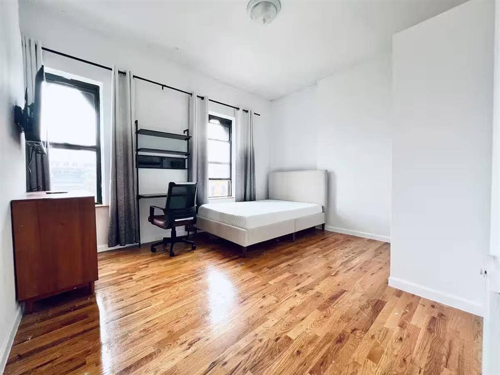 Room for Student or Professional
