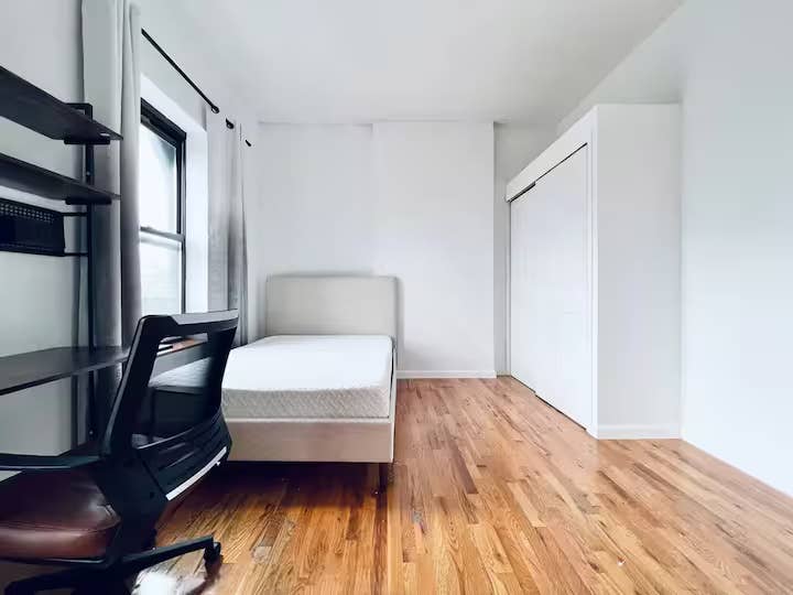 Room for Student or Professional