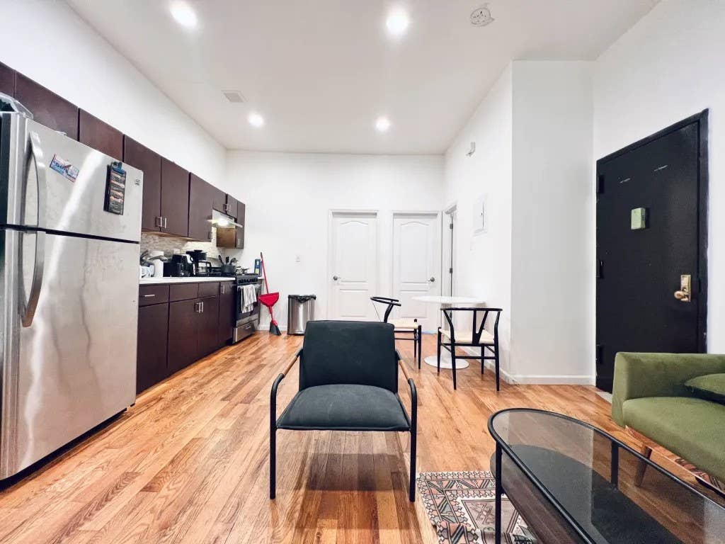 Furnished Room in Bushwick #298