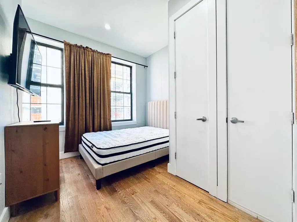 Furnished Room in Bushwick #426