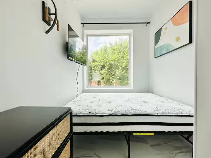 Room for Student or Professional