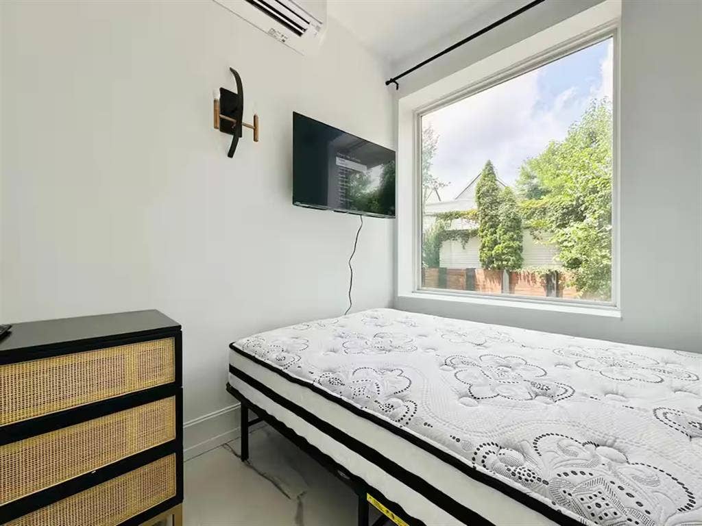 Room for Student or Professional
