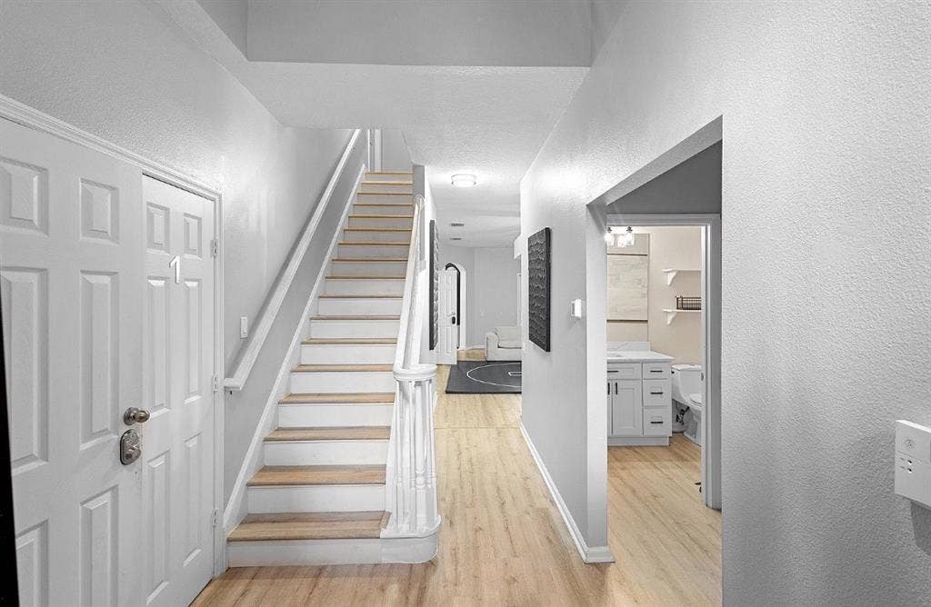 Gated/security/amenities/privacy