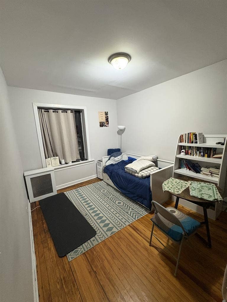 UWS room next to subway