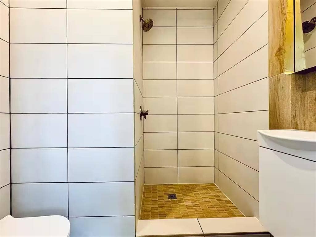 Furnished Room I min to Manhattan