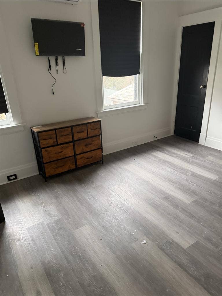 Rooms for rent in OTR!