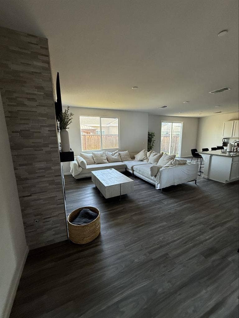 Furnished room in Elk Grove