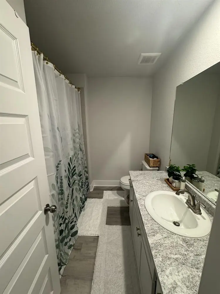 1 BR in Houston