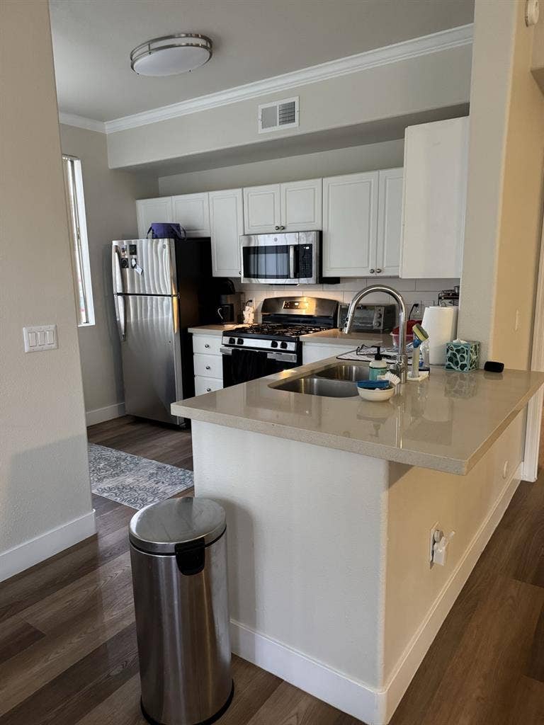 Roommate Needed