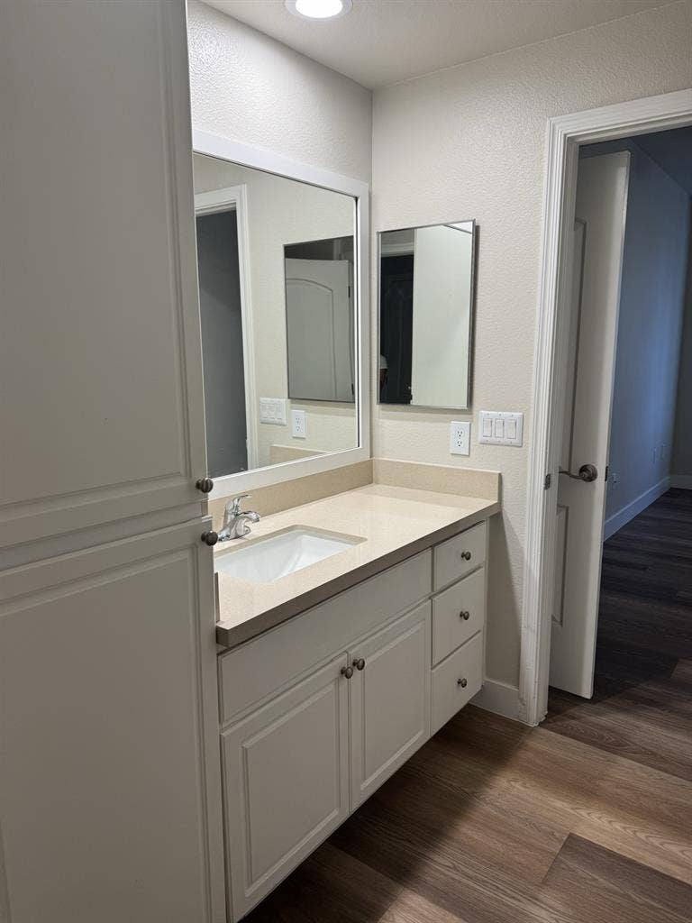Roommate Needed