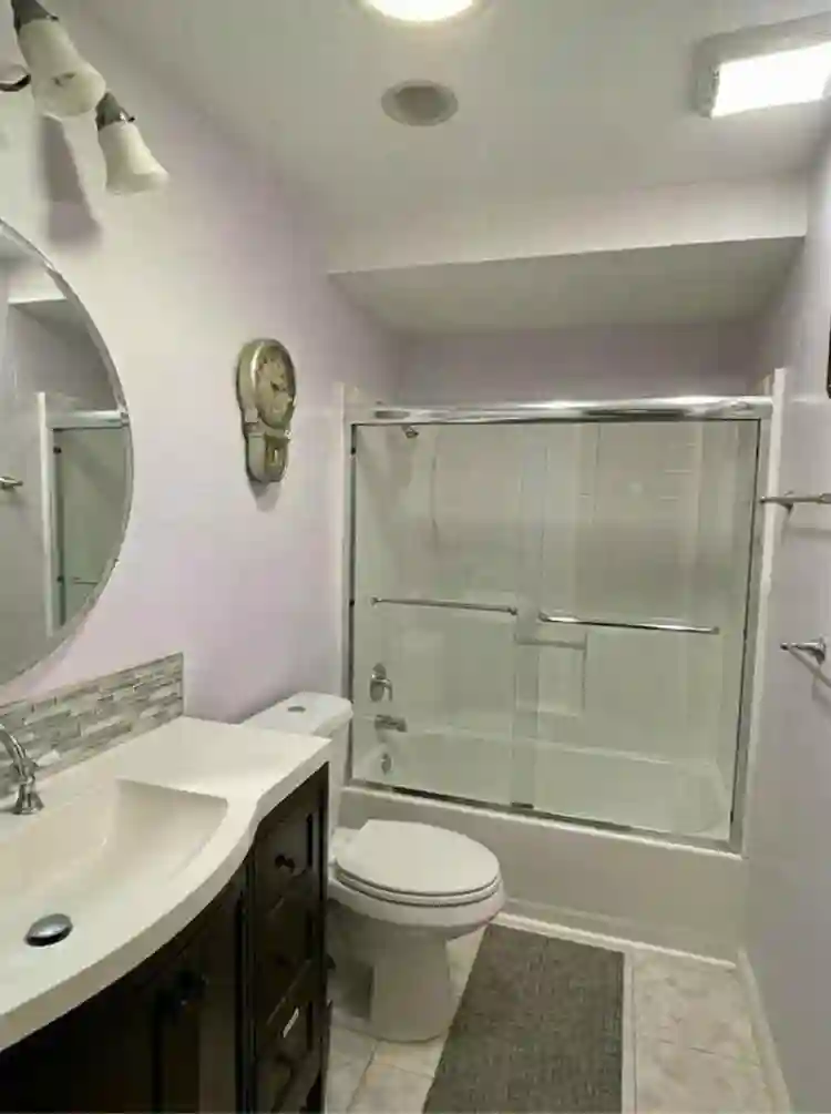 BIG FURNISHED ROOM W/PVT ENTRANCE