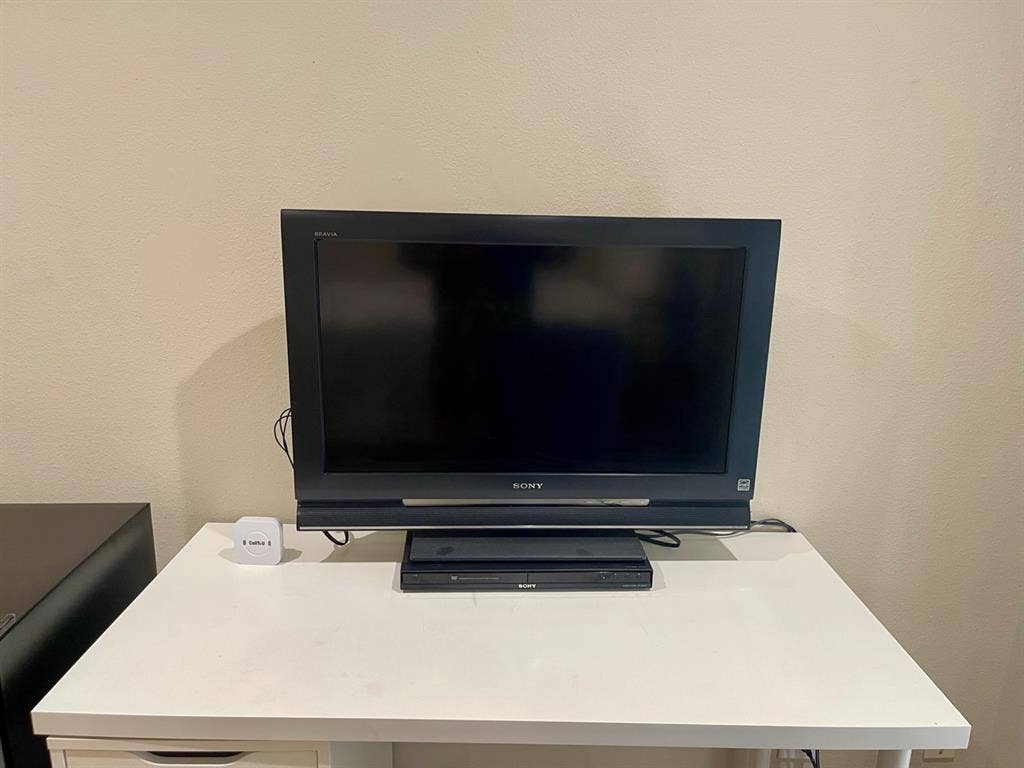 BIG FURNISHED ROOM W/PVT ENTRANCE