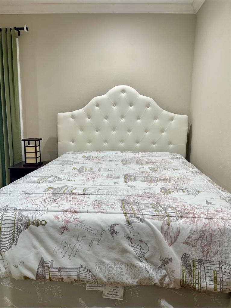 BIG FURNISHED ROOM W/PVT ENTRANCE