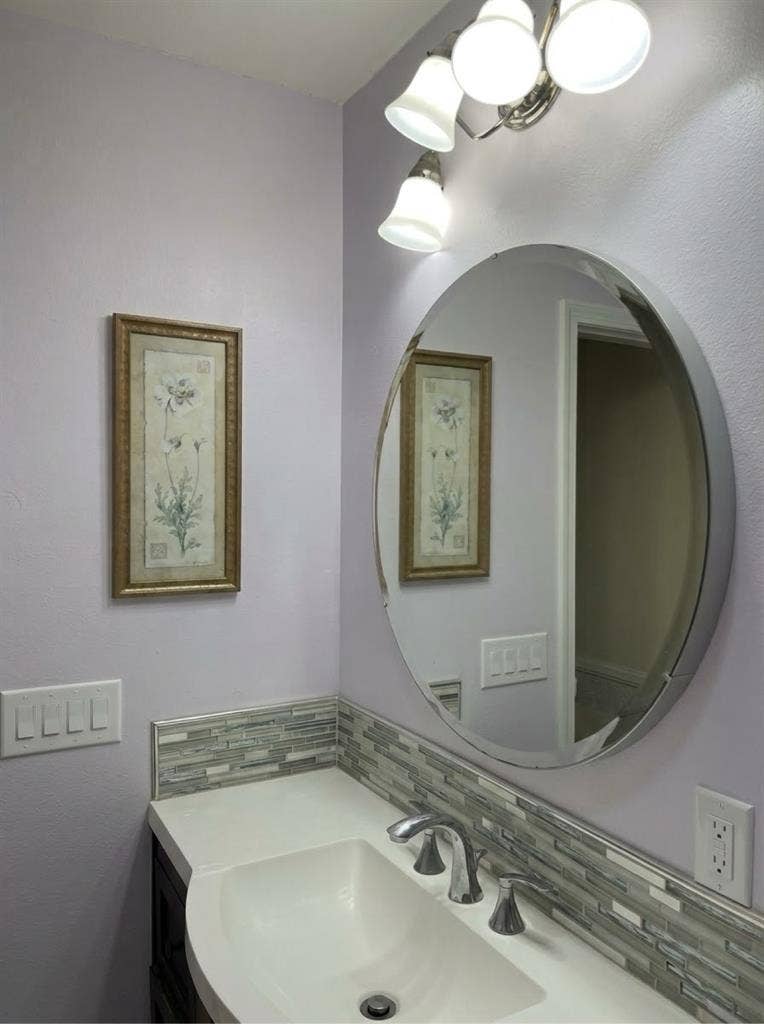 BIG FURNISHED ROOM W/PVT ENTRANCE