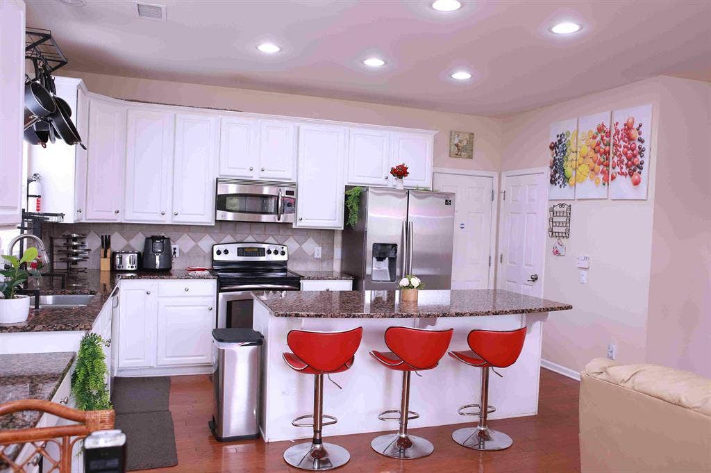 7 BR in Charlotte