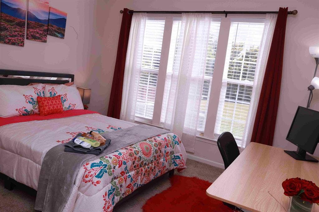7 BR in Charlotte