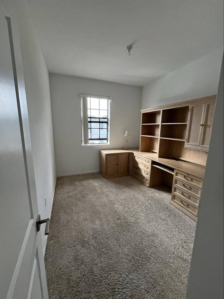 1 bedroom with guest bathroom rite