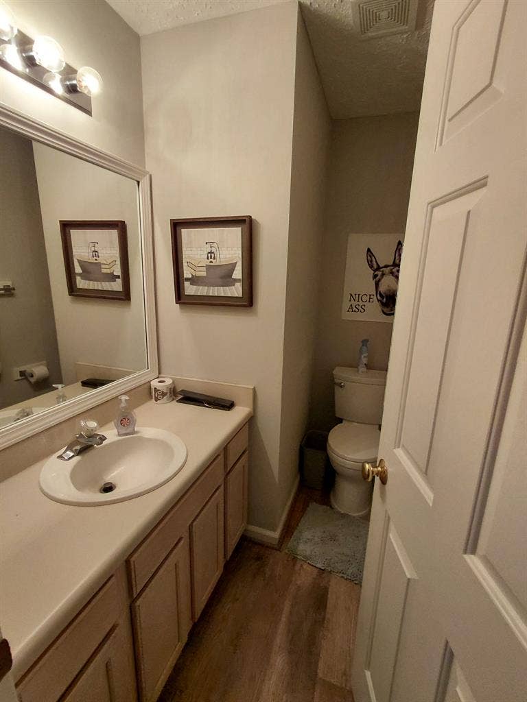 ba available in 4 br house
